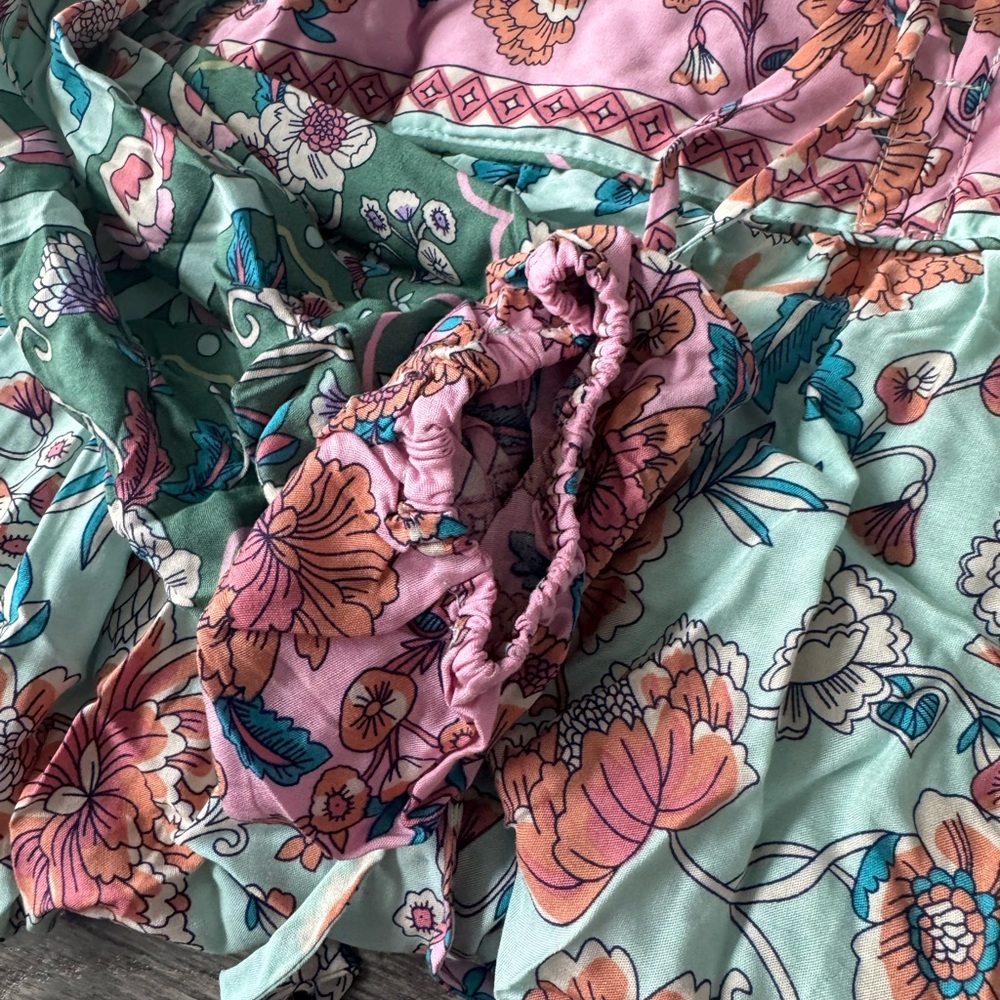 Floral Patterned Dress with Tie Neck - Picture 5 of 5